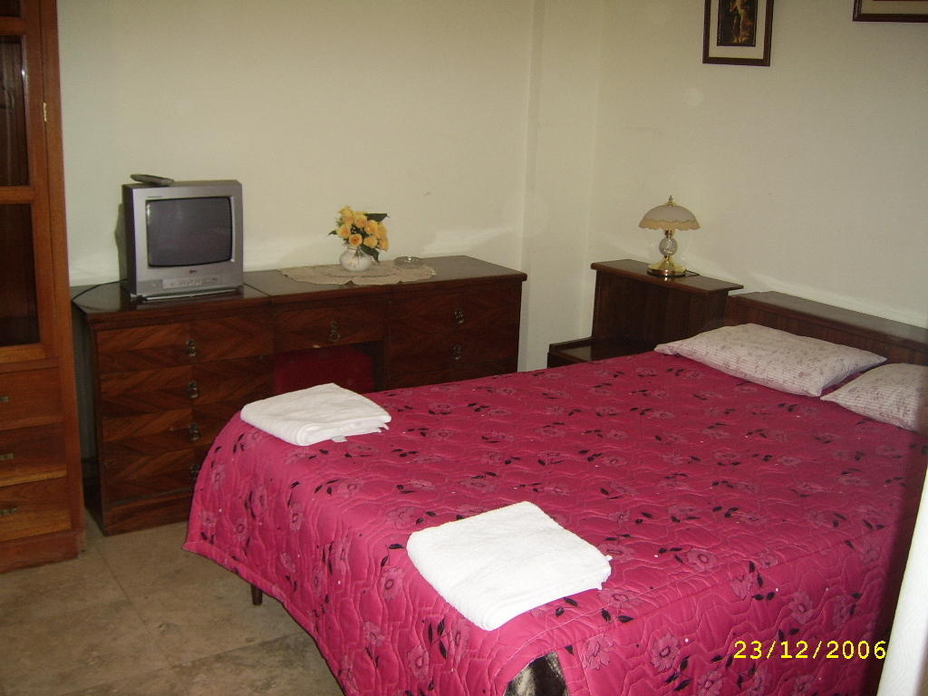 Hostal Camiluz Nazca Zimmer foto
